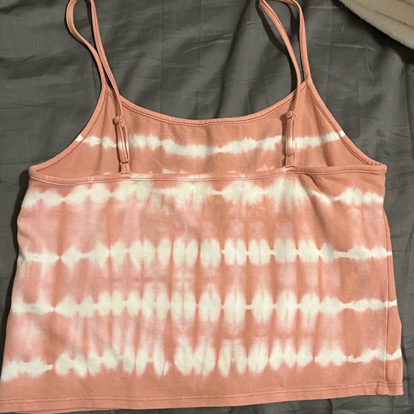 Pink cropped tank from American eagle size large adjustable never worn - Picture 3 of 3